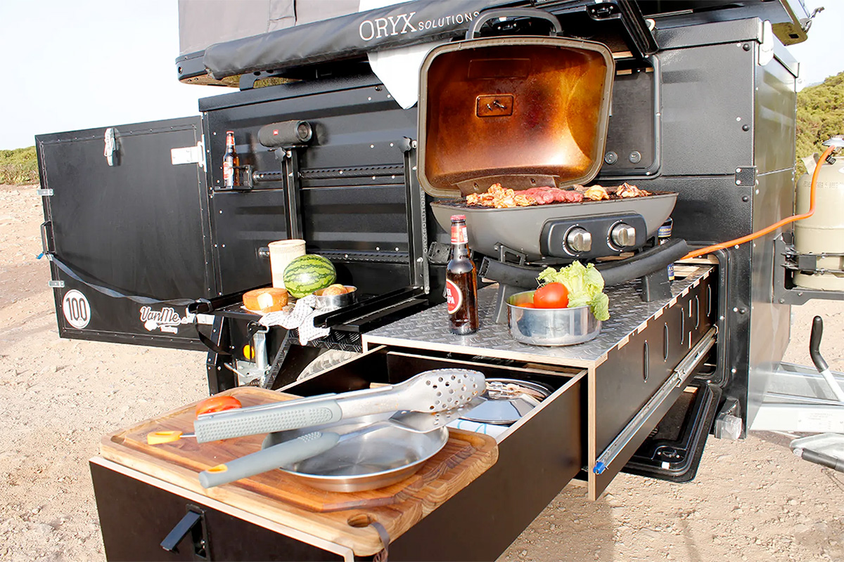 Meal preparation is easy with the VanMe Bobo trailer.