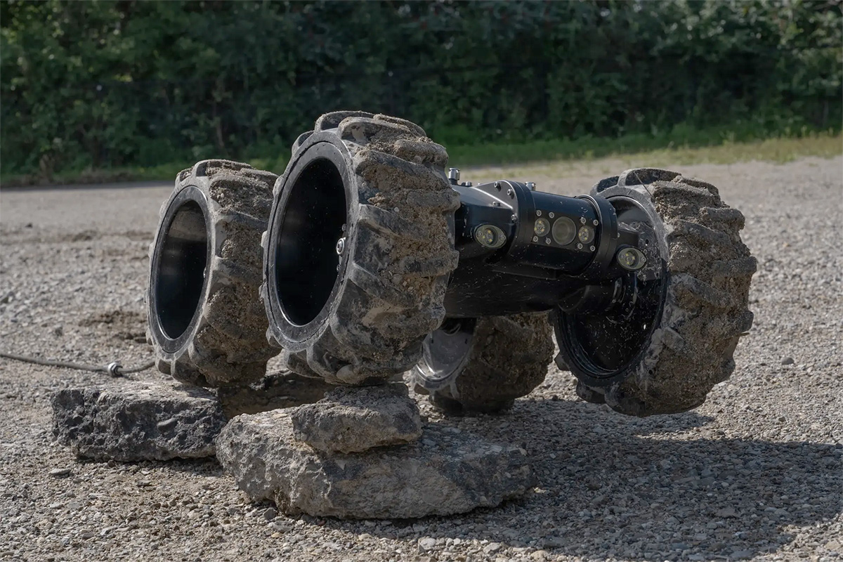 Amphibious Drone Onyx Unmanned Ground Vehicle