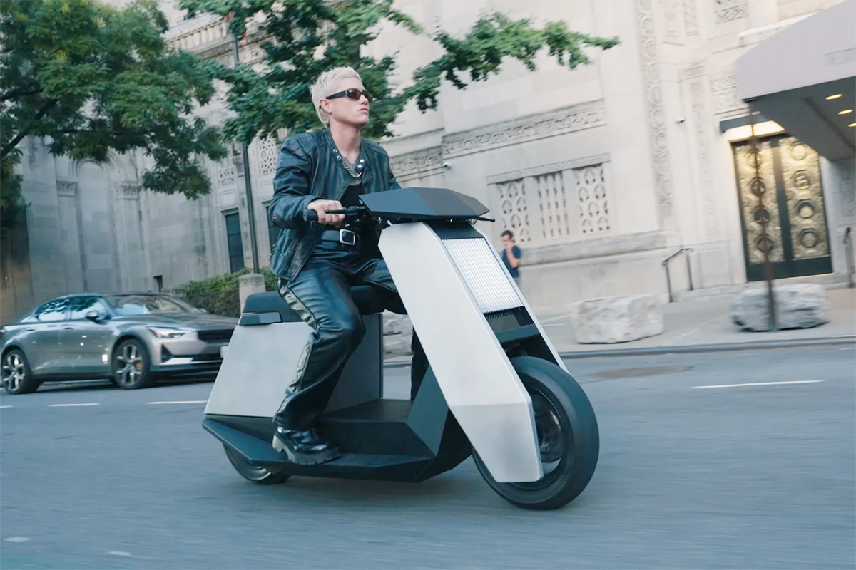 Infinite Machine Modular Monochassis P1 Scooter