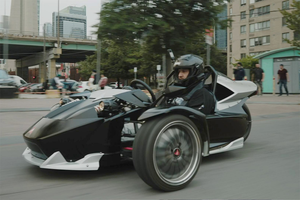 Avvenire Leggera Three-wheeled Roadster EV