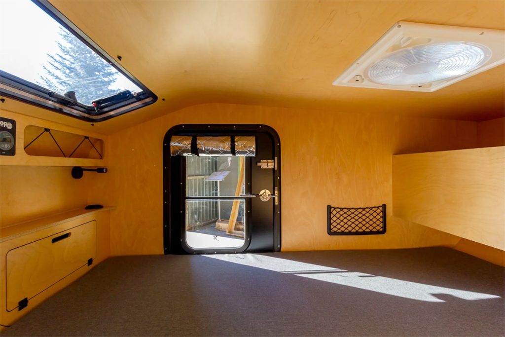 Dropy All-terrain Teardrop Micro-camper Interior