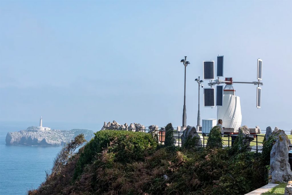 Soleolico Wind Turbine with Solar Panels Geographical Suitability