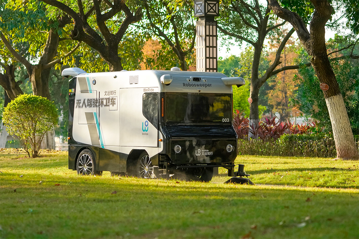 WeRide Robosweeper S1